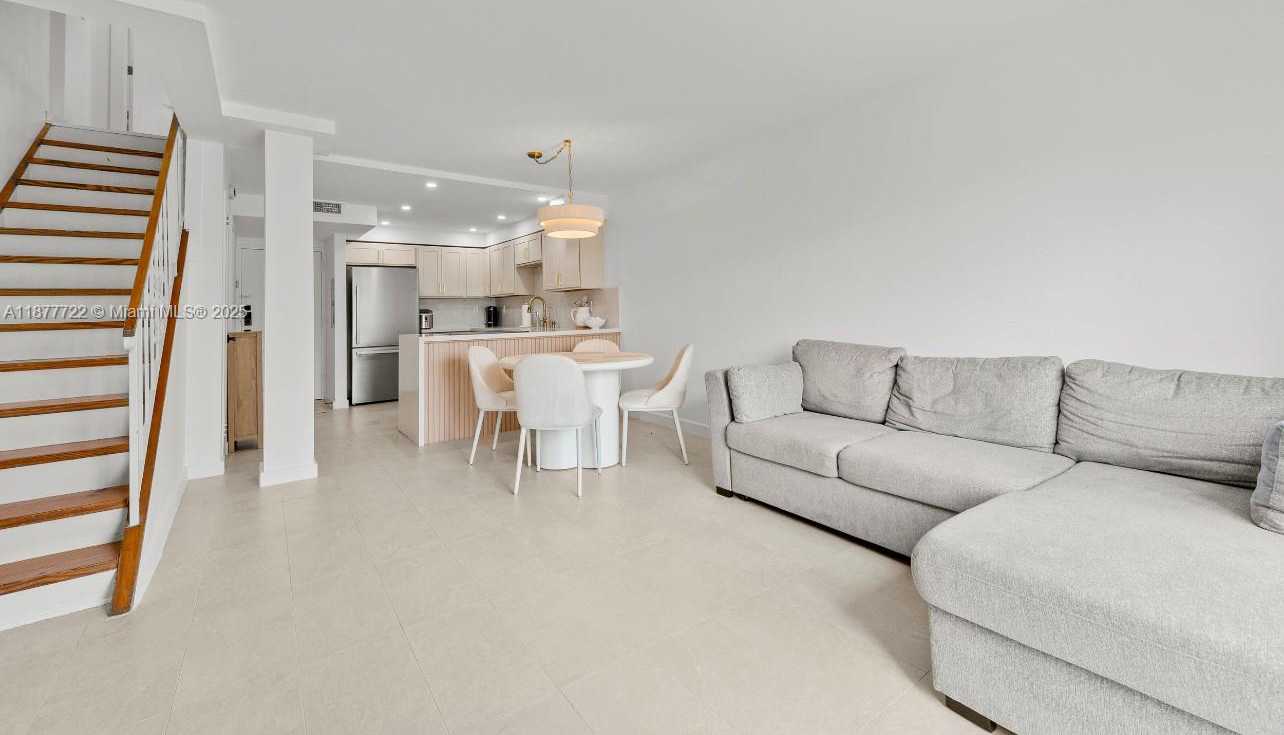 Small Image of 17800 ATLANTIC BLVD, PH-3, Sunny Isles Beach Number 14