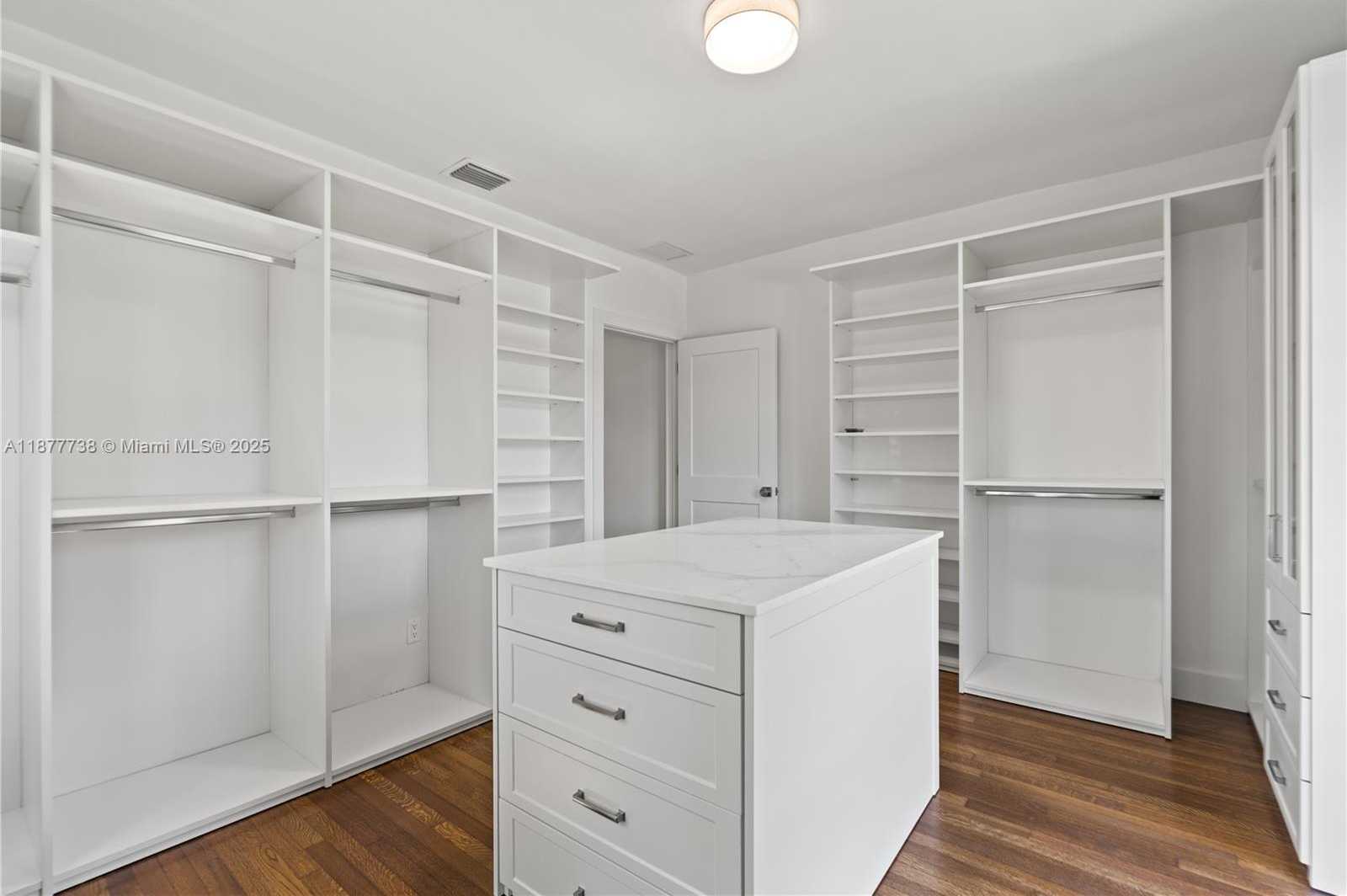 Small Image of 1202 GRANADA BLVD, Coral Gables Number 31