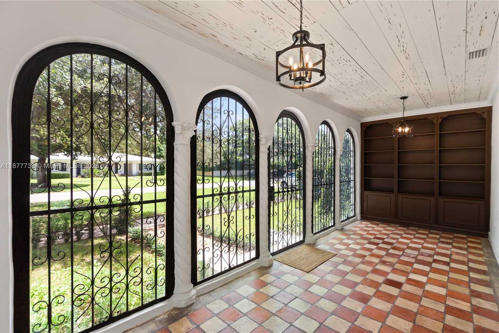 Small Image of 1202 GRANADA BLVD, Coral Gables Number 8