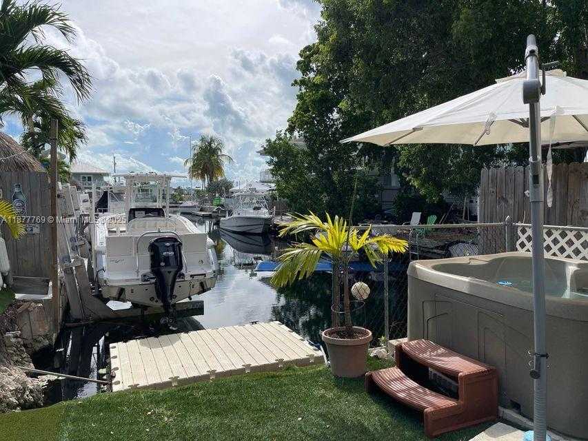Small Image of 7 AVENUE D, Key Largo Number 4
