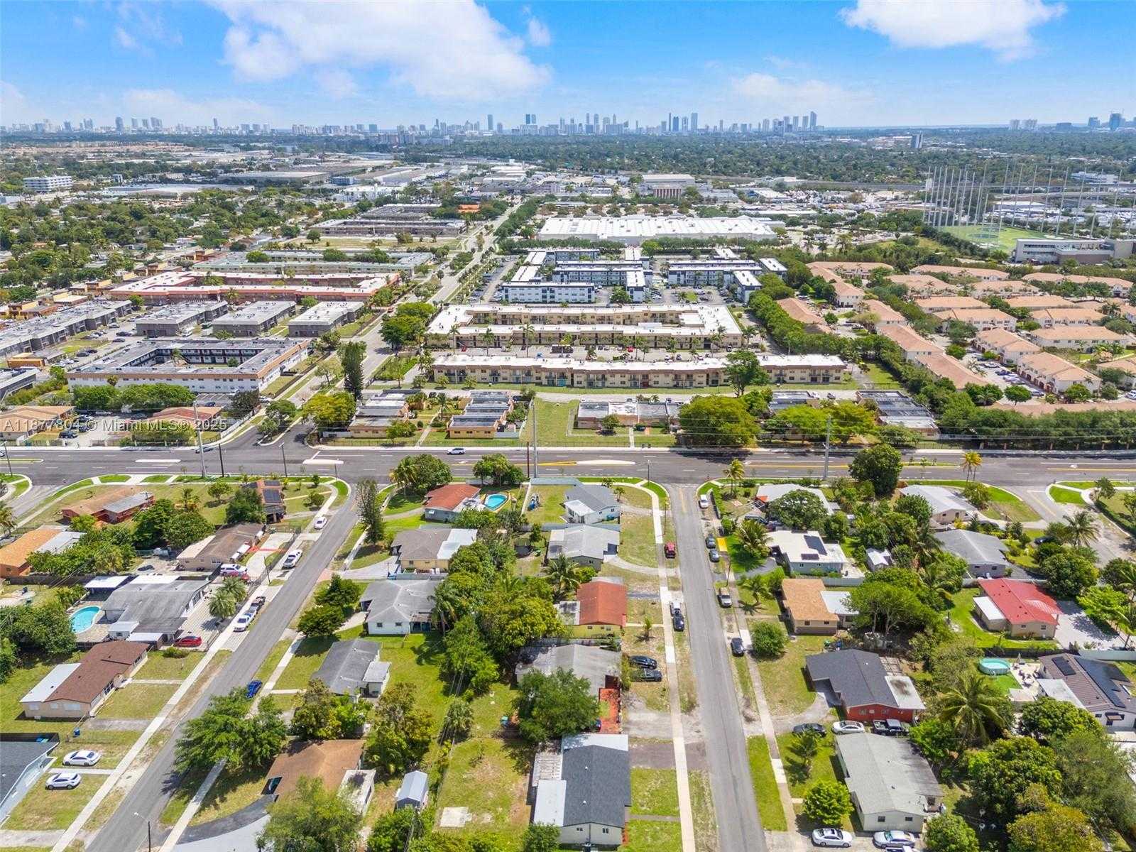 Small Image of 741 NORTH WEST 175TH DR, Miami Gardens Number 33