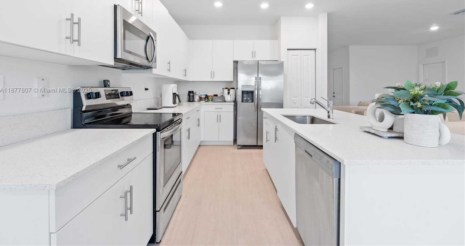 Small Image of 11932 SOUTH WEST 241ST TER, Homestead Number 11
