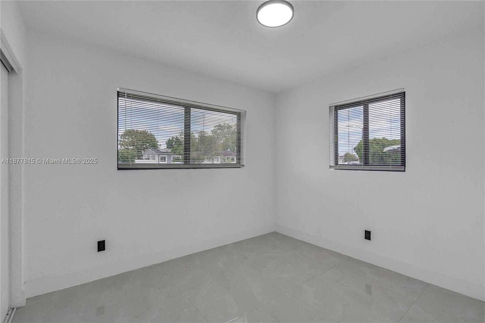 Small Image of 1000 NORTH WEST 198TH ST, Miami Gardens Number 18