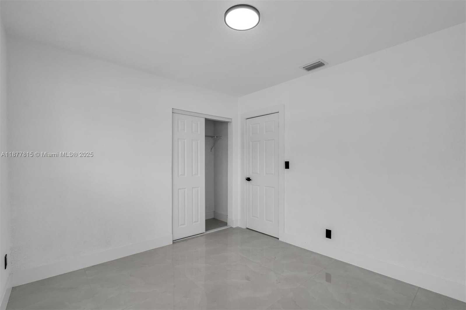 Small Image of 1000 NORTH WEST 198TH ST, Miami Gardens Number 3