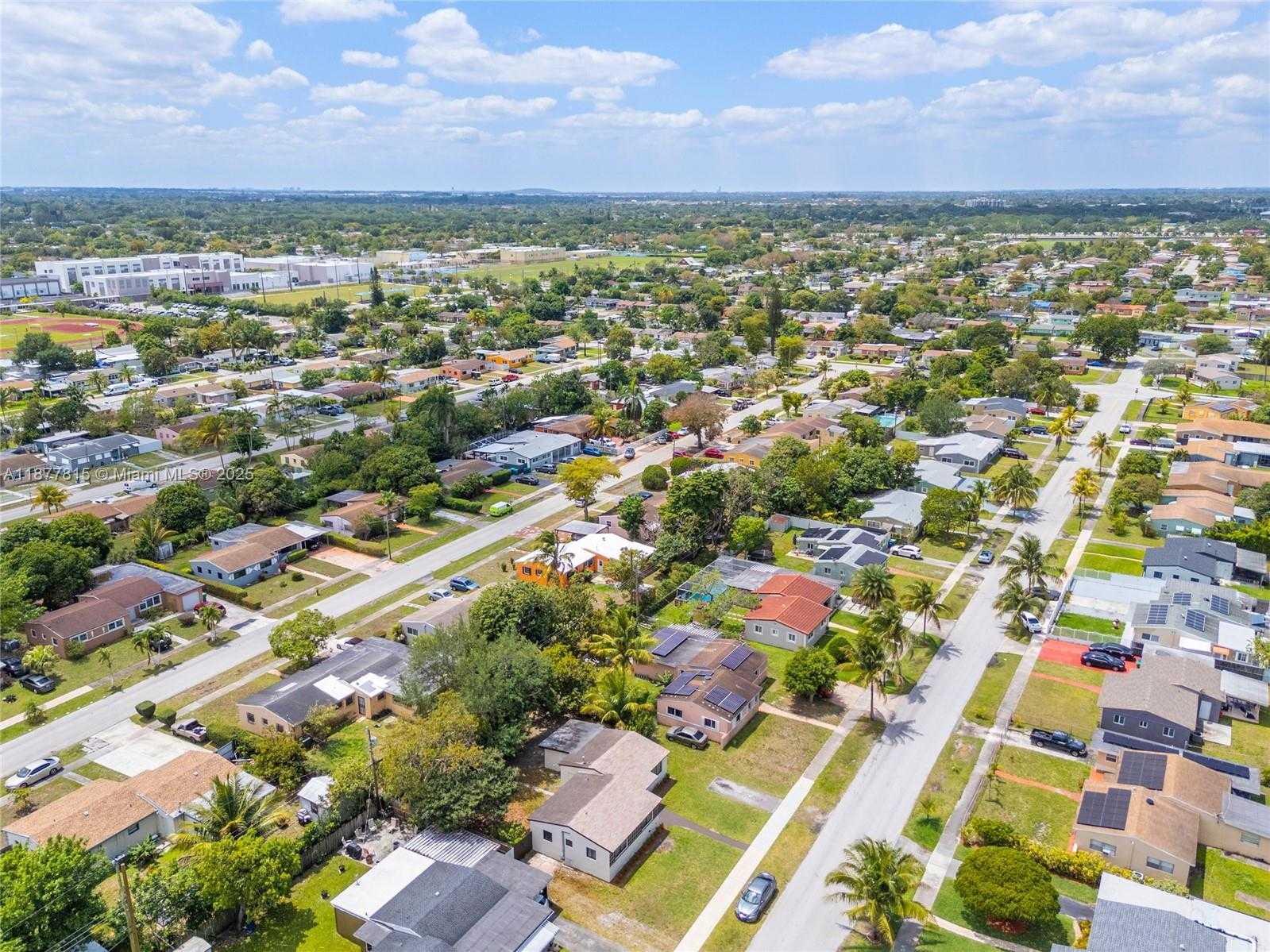 Small Image of 1000 NORTH WEST 198TH ST, Miami Gardens Number 36