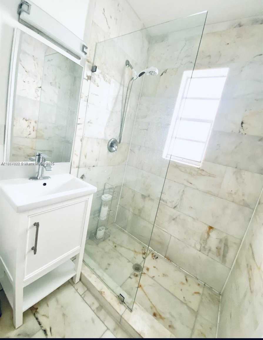 Small Image of 1526 PENNSYLVANIA AVE, Miami Beach Number 10