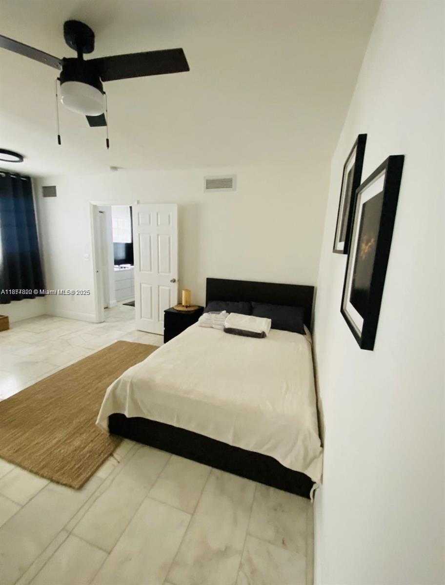 Small Image of 1526 PENNSYLVANIA AVE, Miami Beach Number 8