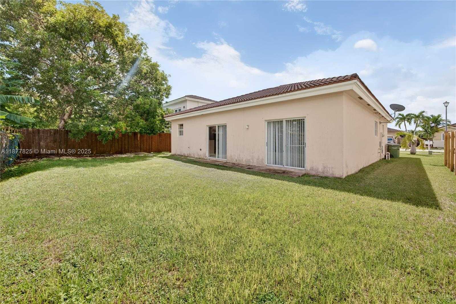 Small Image of 4281 NORTH EAST 16TH ST, Homestead Number 18
