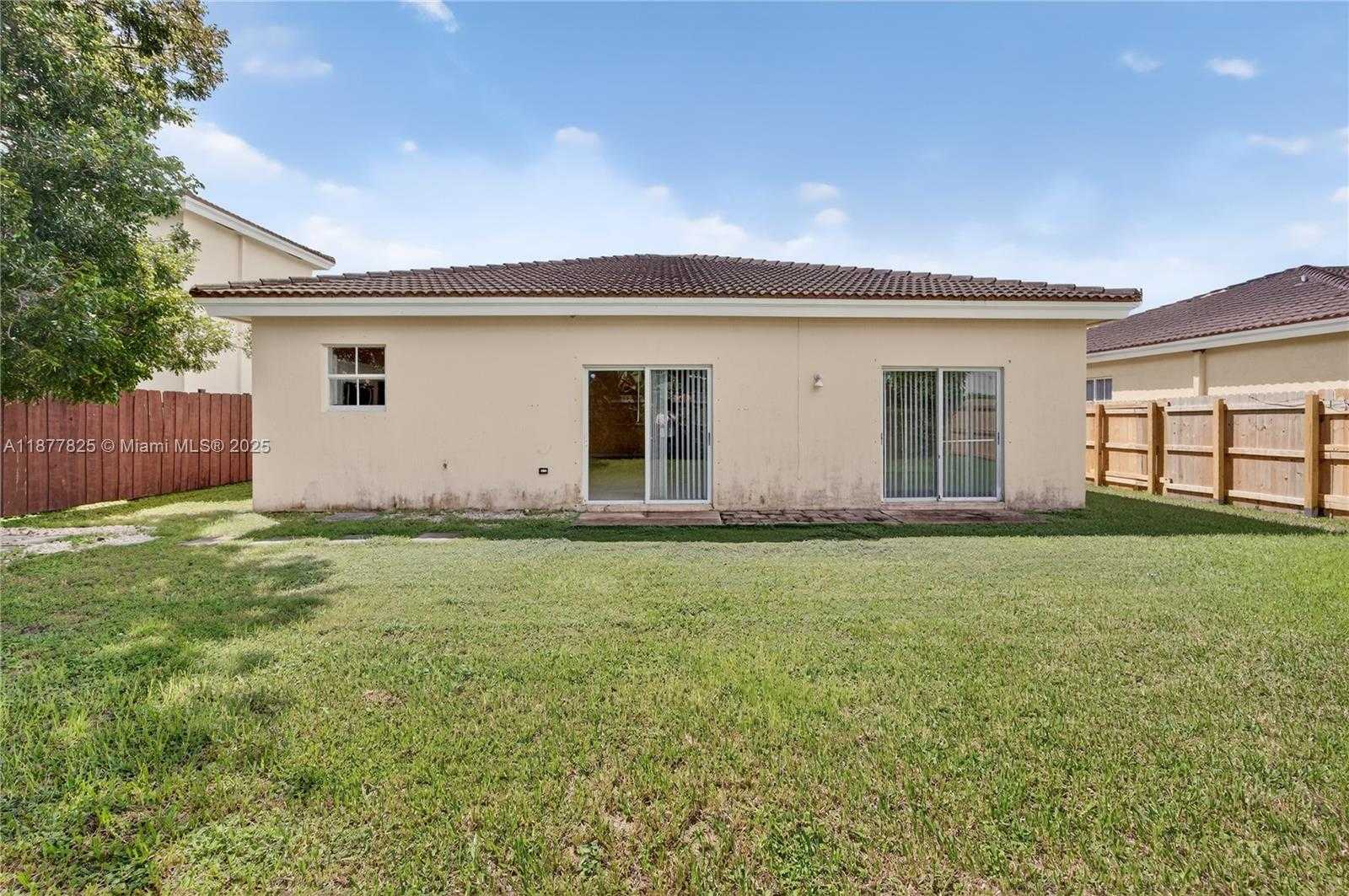 Small Image of 4281 NORTH EAST 16TH ST, Homestead Number 19