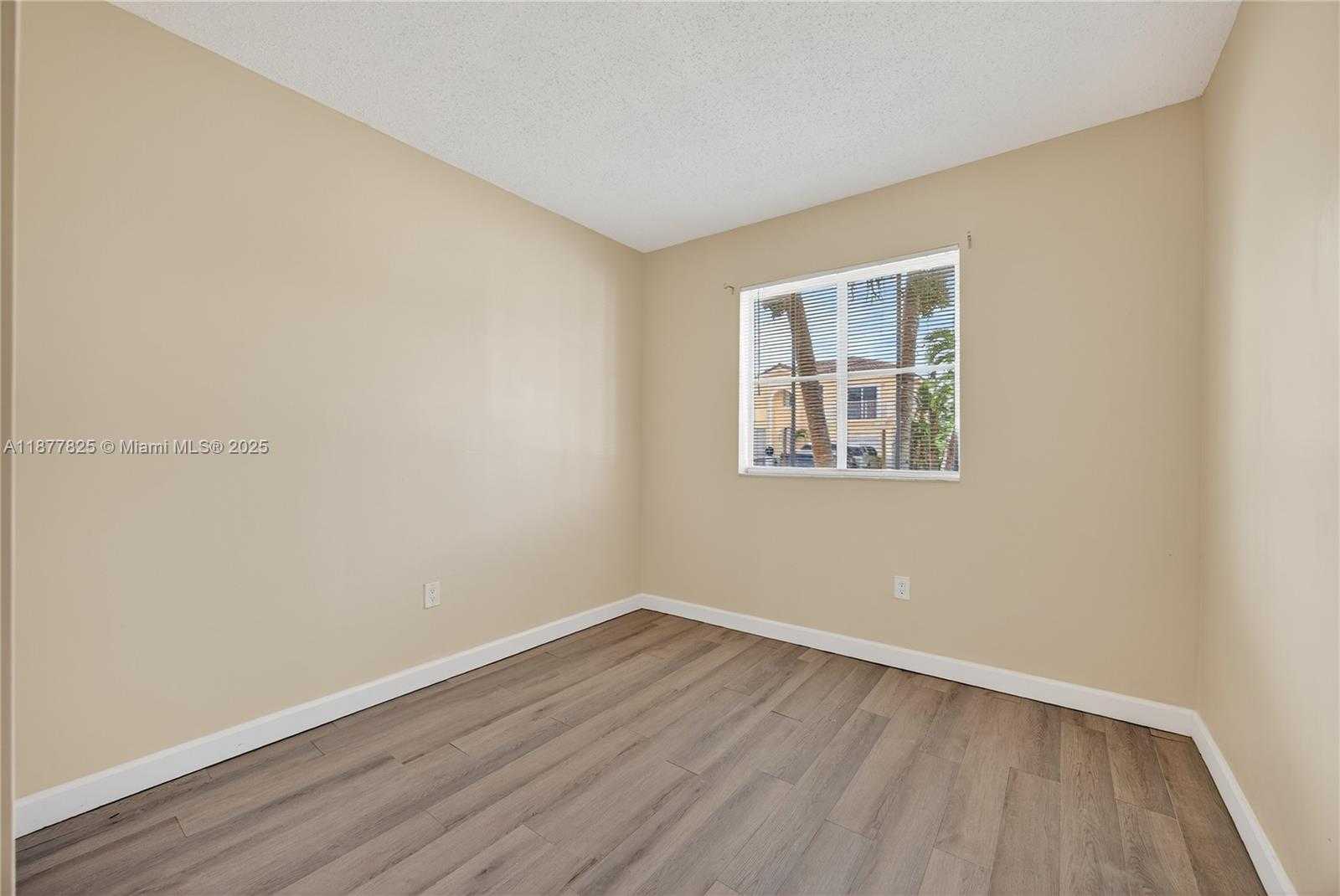 Small Image of 4281 NORTH EAST 16TH ST, Homestead Number 26