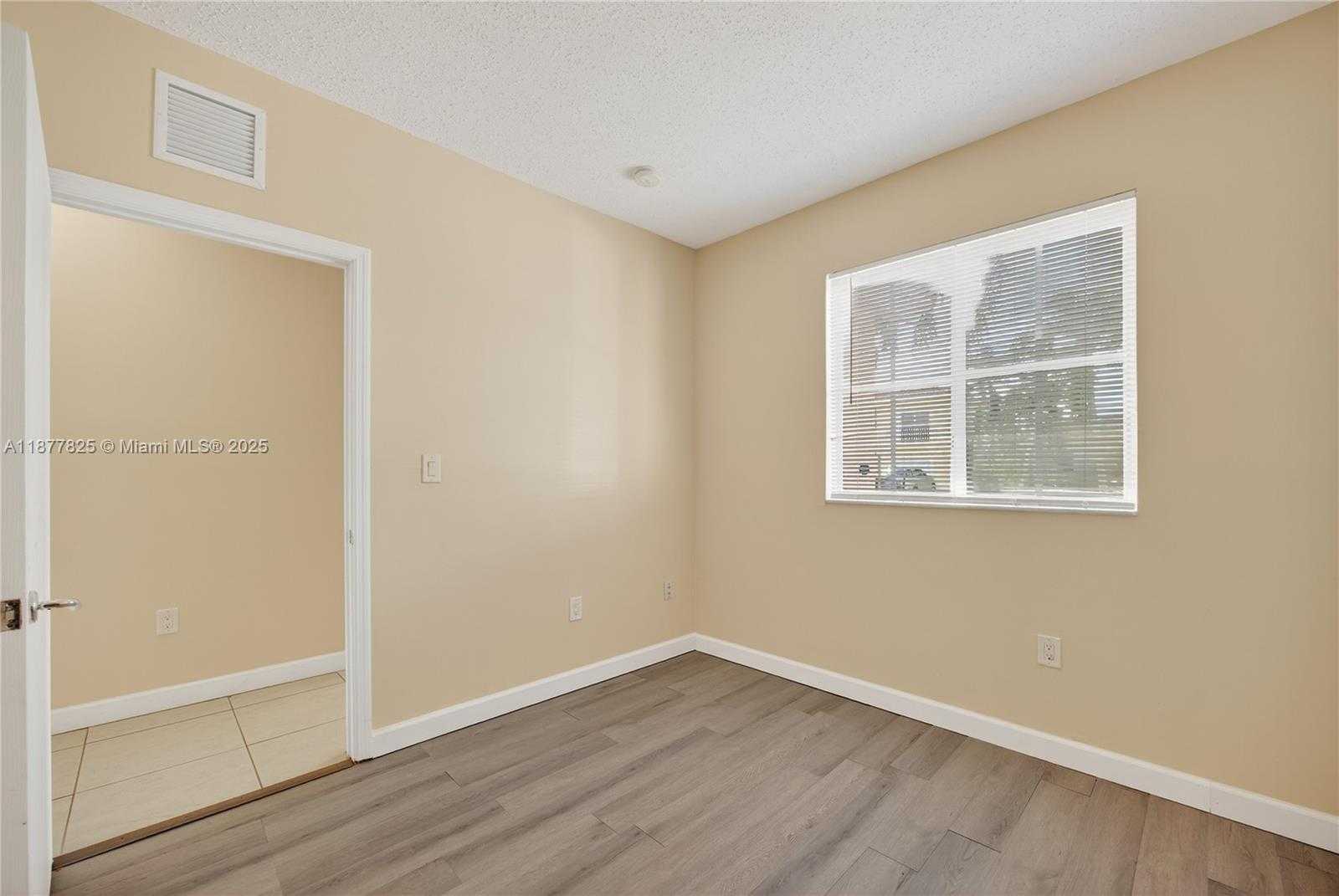 Small Image of 4281 NORTH EAST 16TH ST, Homestead Number 28