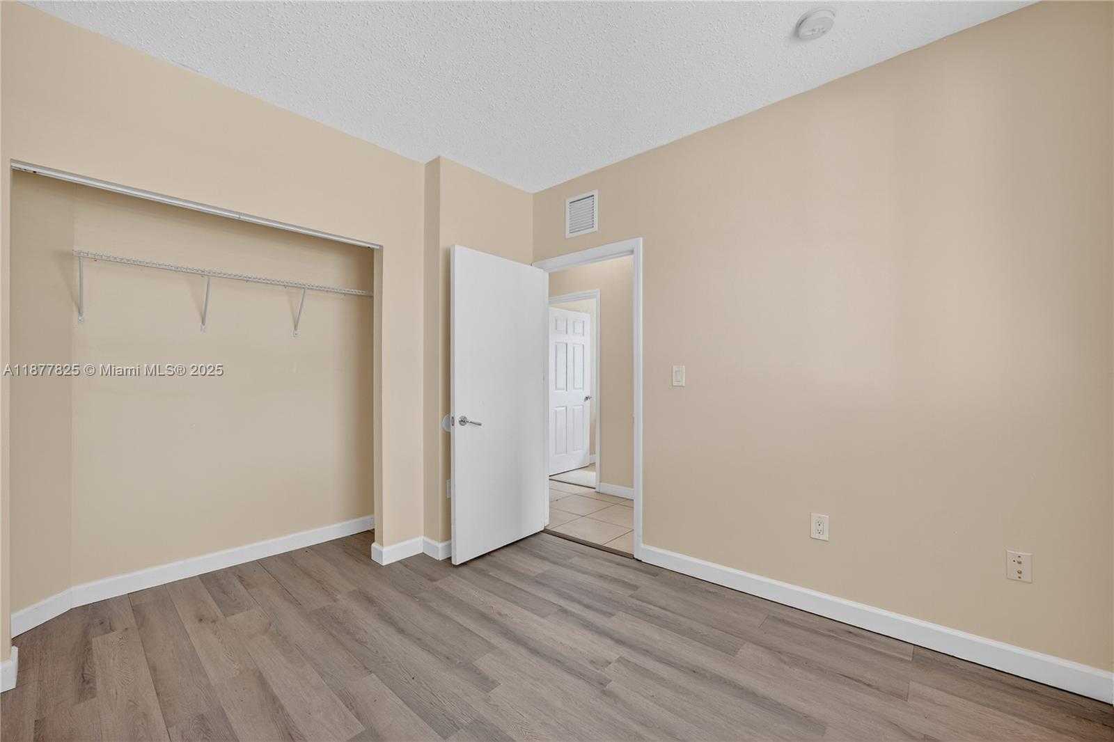Small Image of 4281 NORTH EAST 16TH ST, Homestead Number 29