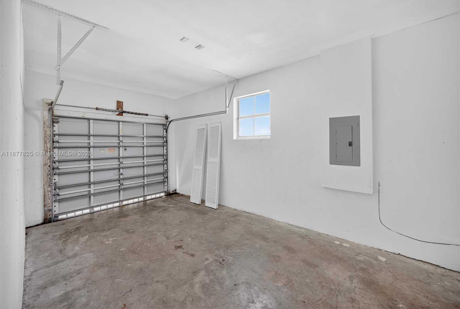 Small Image of 4281 NORTH EAST 16TH ST, Homestead Number 35
