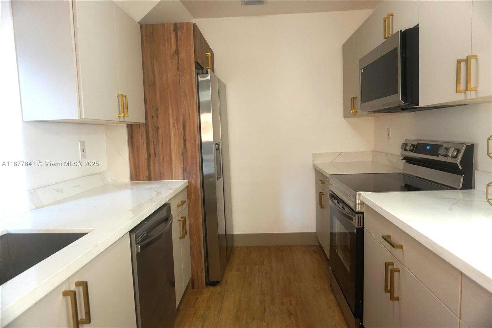 Small Image of 7221 FREEDOM ST, Hollywood Number 14