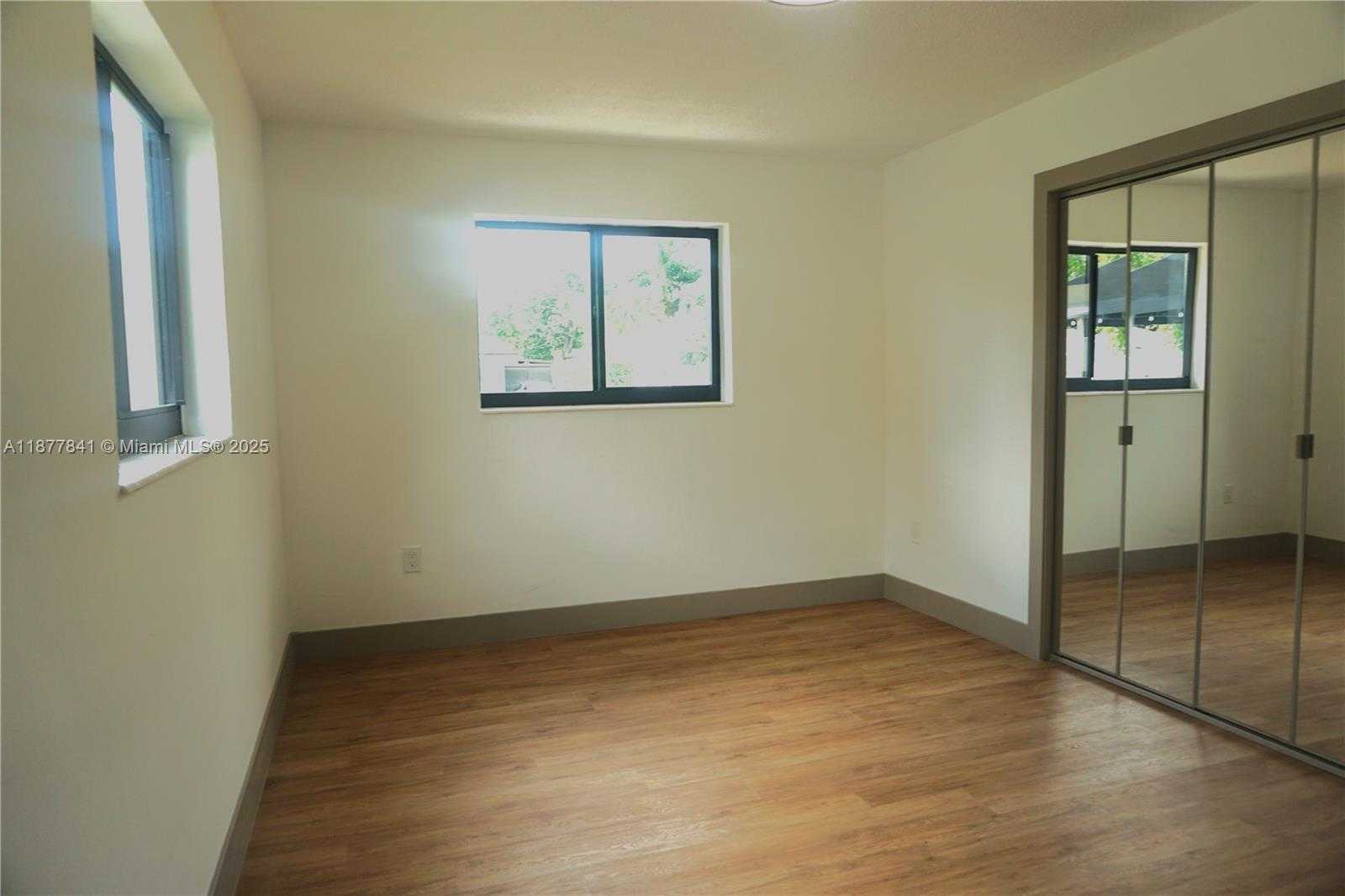 Small Image of 7221 FREEDOM ST, Hollywood Number 25