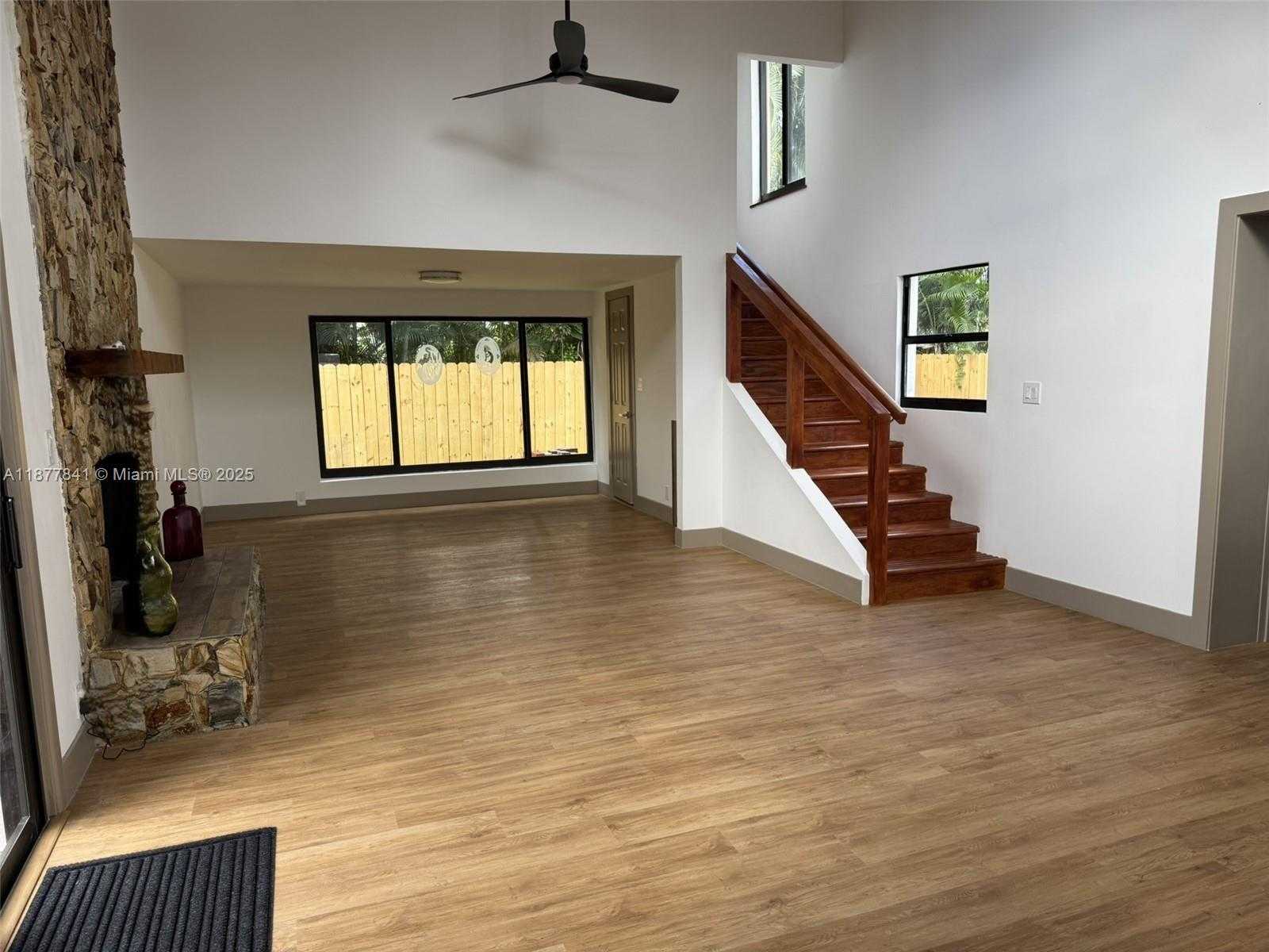 Small Image of 7221 FREEDOM ST, Hollywood Number 8
