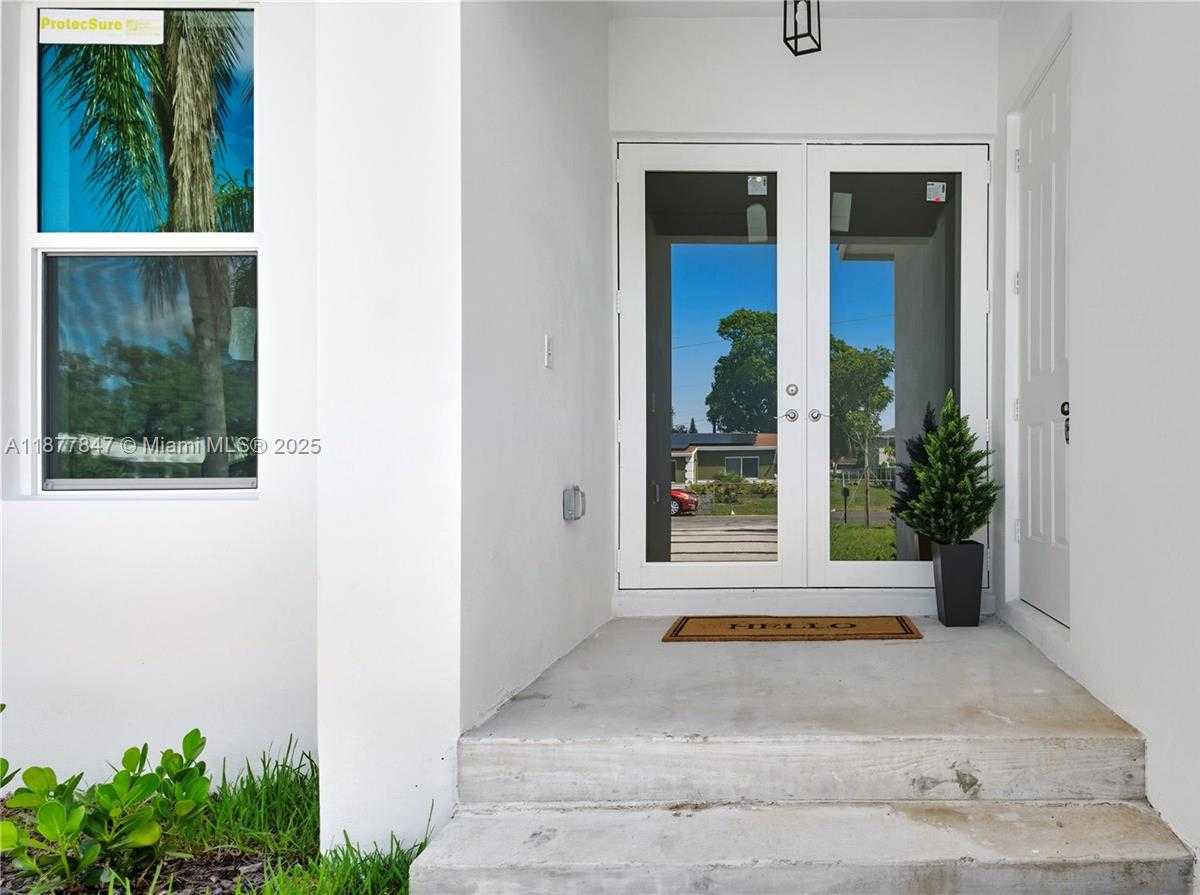 Small Image of 1214 NORTH WEST 4TH AVE, Fort Lauderdale Number 4