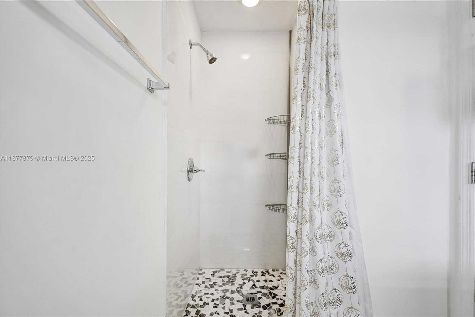 Small Image of 19620 NW 6TH COURT, Miami Gardens Number 14
