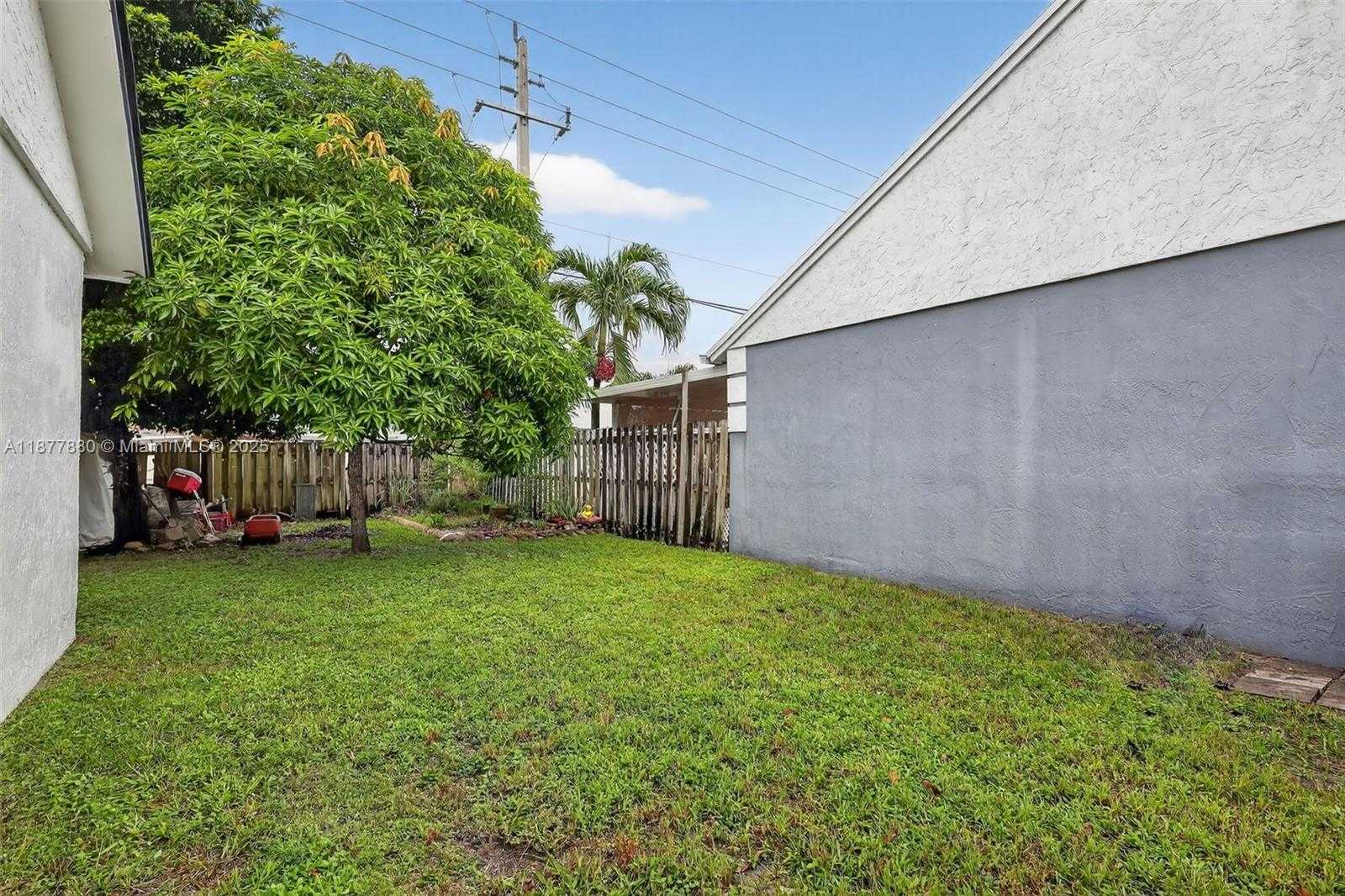 Small Image of 20314 NORTH WEST 36TH CT, Miami Gardens Number 14