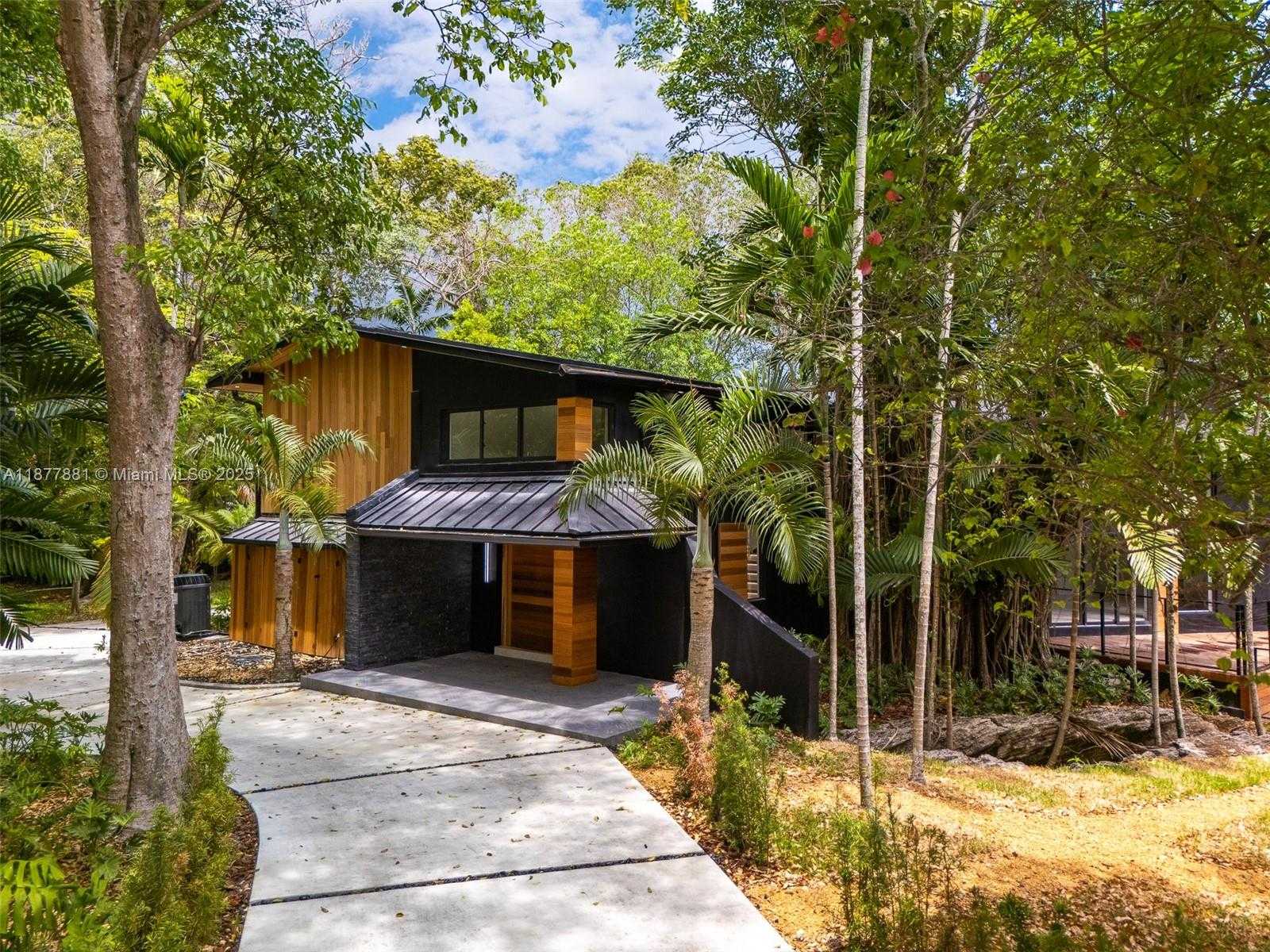 Small Image of 6525 SOUTH WEST 133, Pinecrest Number 2