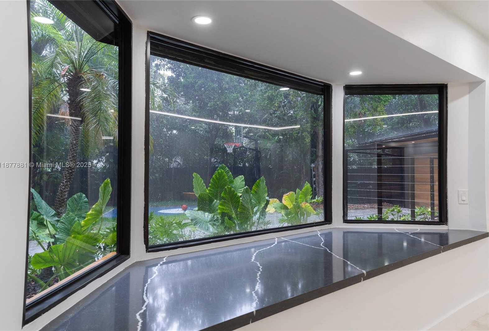 Small Image of 6525 SOUTH WEST 133, Pinecrest Number 35