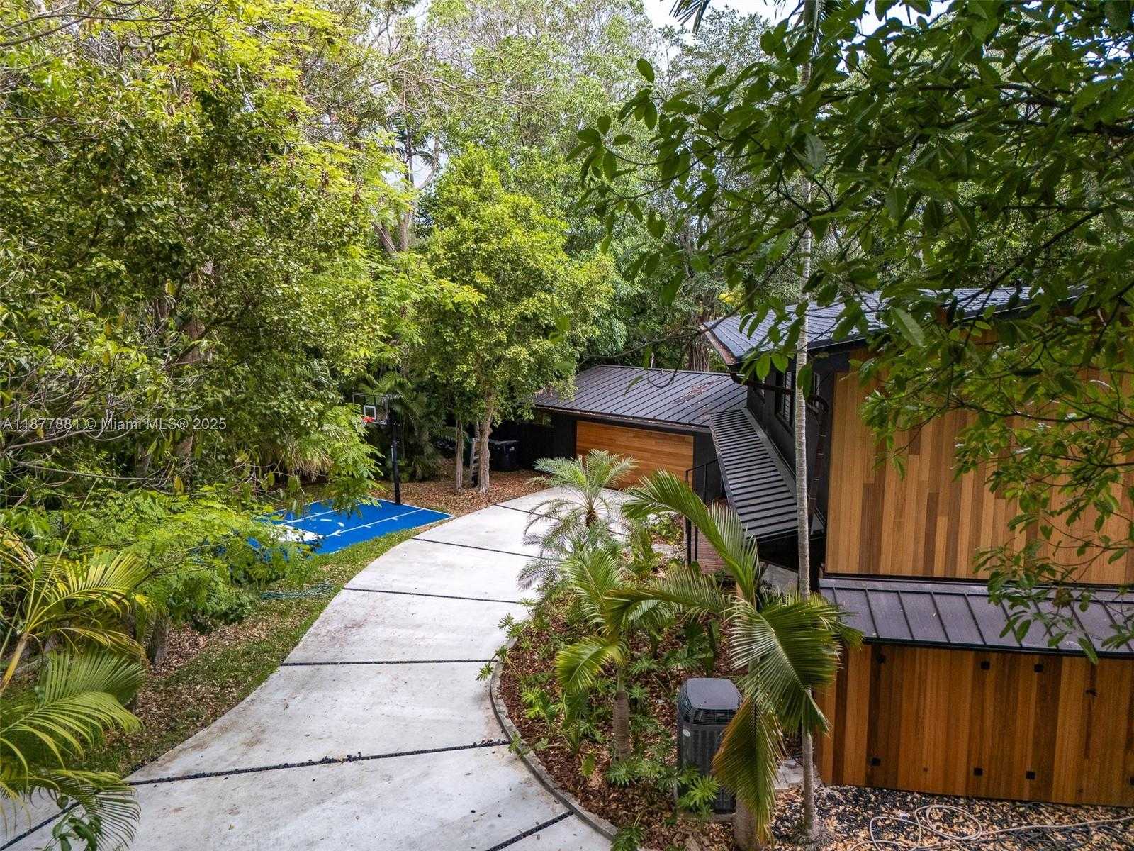 Small Image of 6525 SOUTH WEST 133, Pinecrest Number 4