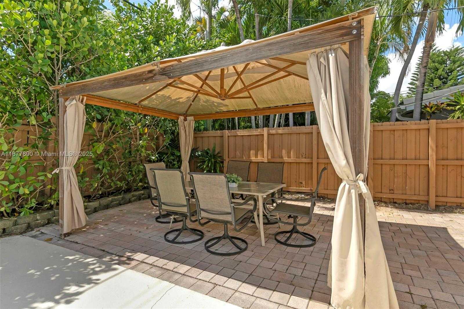 Small Image of 1834 NORTH EAST 34TH ST, Oakland Park Number 13
