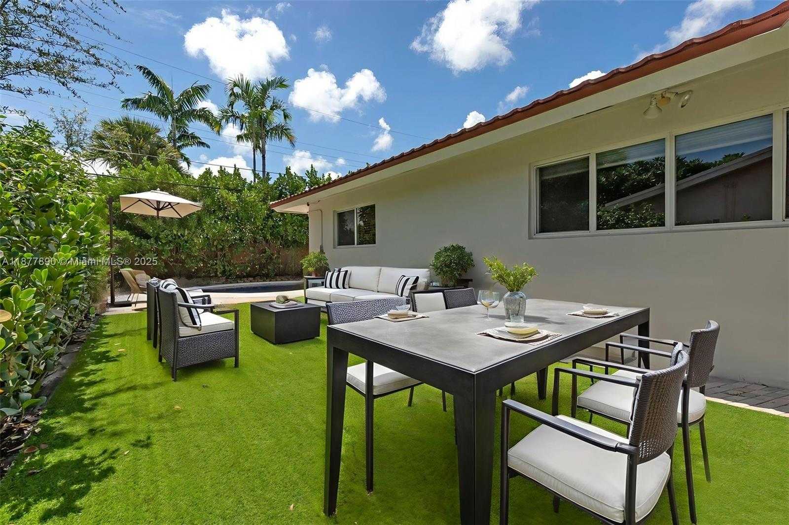 Small Image of 1834 NORTH EAST 34TH ST, Oakland Park Number 16