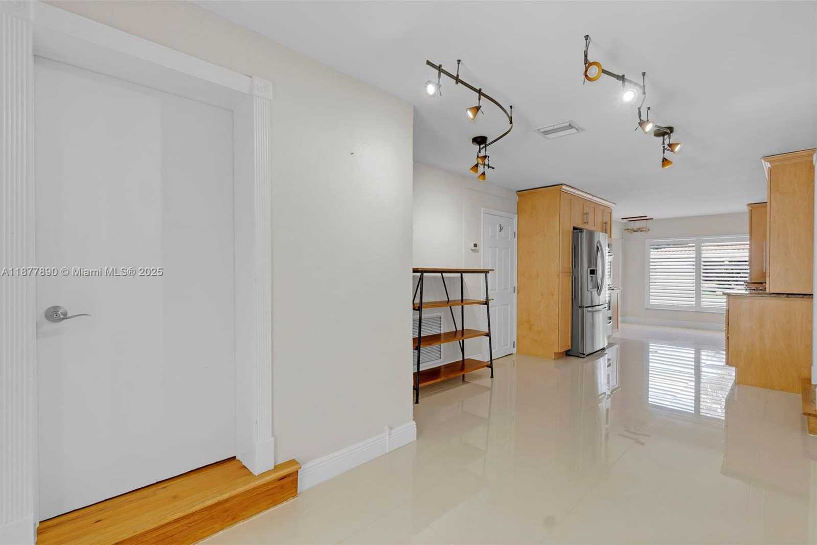 Small Image of 1834 NORTH EAST 34TH ST, Oakland Park Number 26