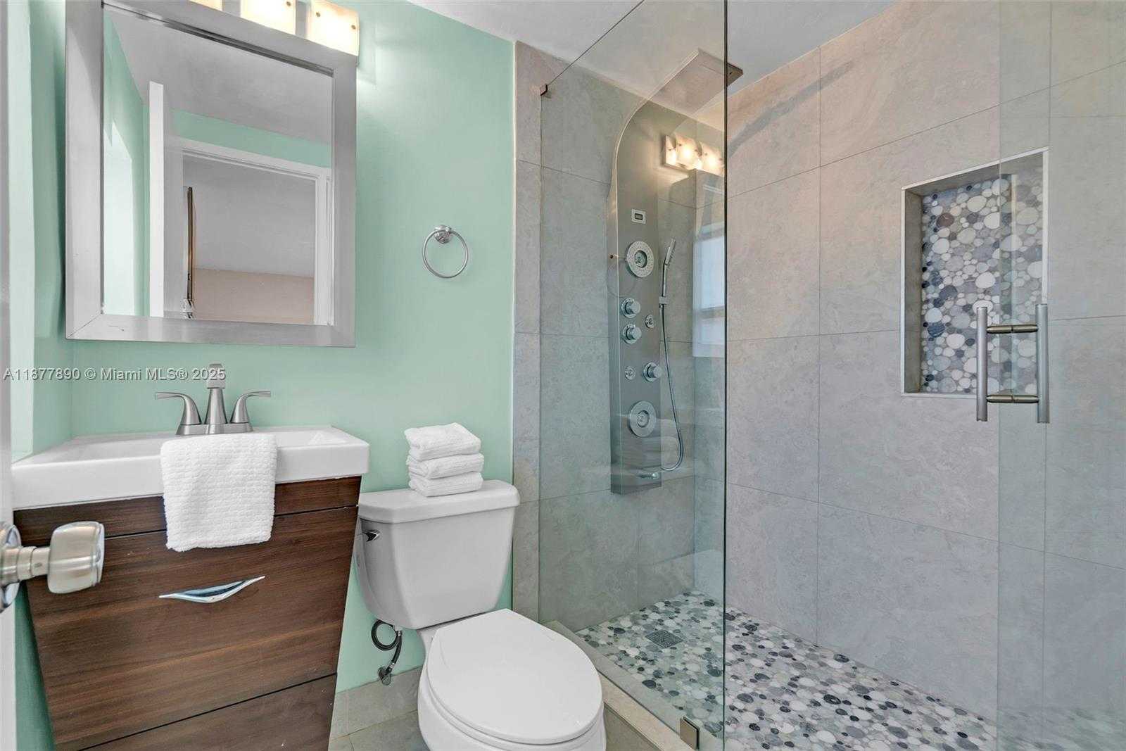 Small Image of 1834 NORTH EAST 34TH ST, Oakland Park Number 39