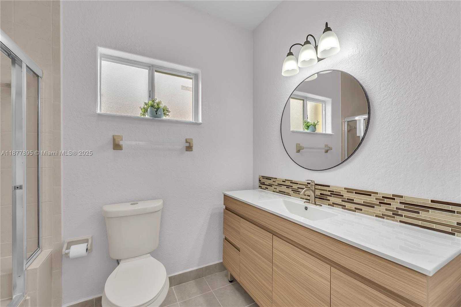 Small Image of 8934 NORTH WEST 164TH ST, Miami Lakes Number 18