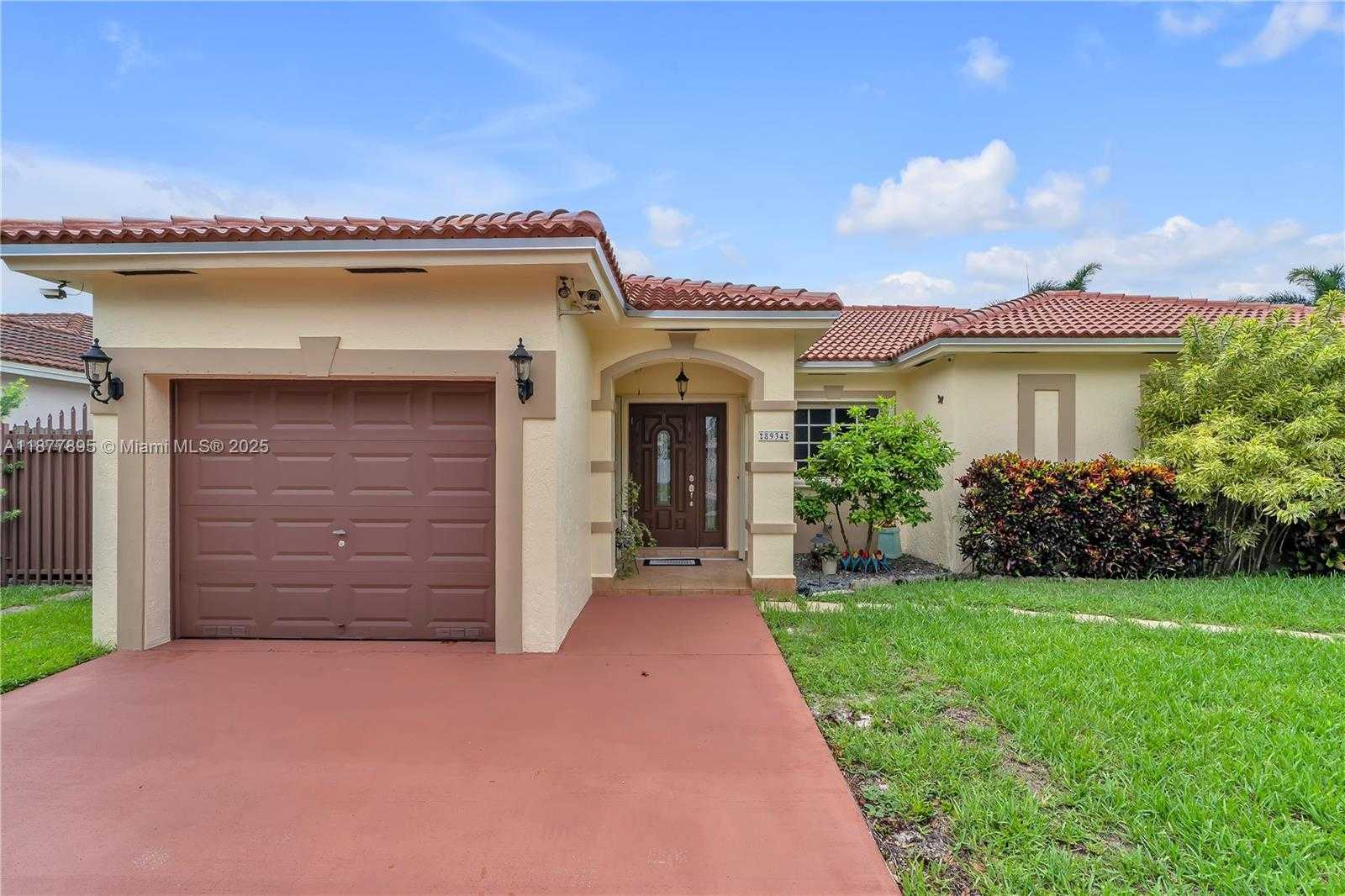 Small Image of 8934 NORTH WEST 164TH ST, Miami Lakes Number 25