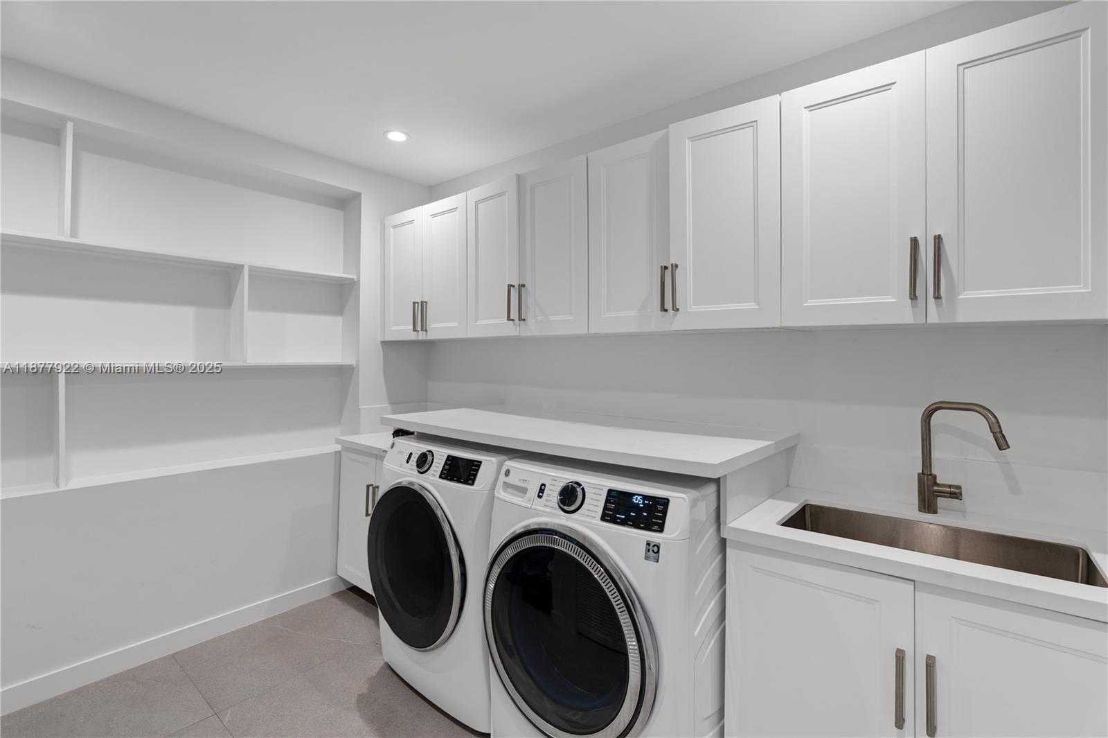 Small Image of 325 CAMPANA AVE, Coral Gables Number 18