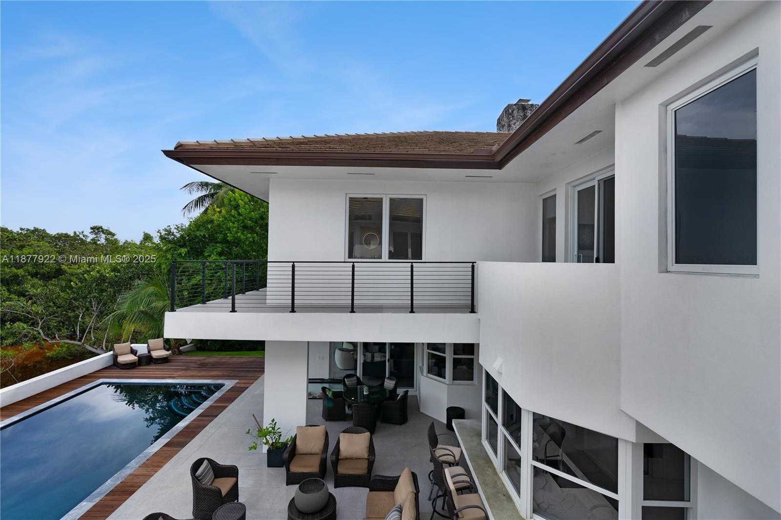 Small Image of 325 CAMPANA AVE, Coral Gables Number 2