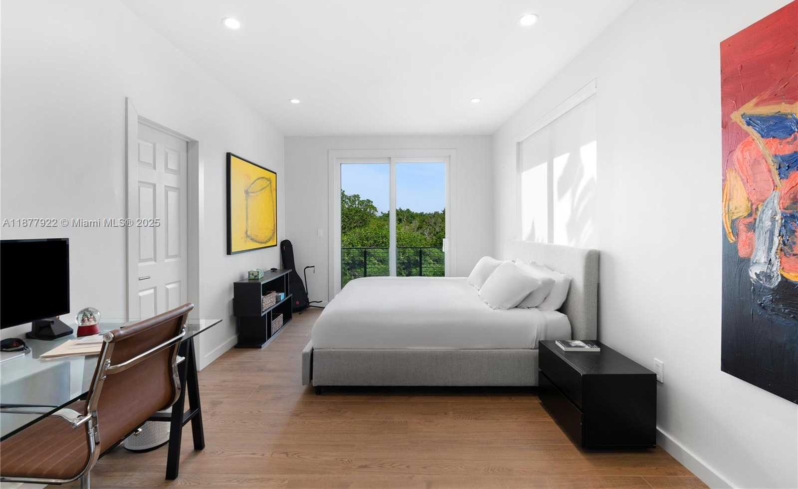 Small Image of 325 CAMPANA AVE, Coral Gables Number 33