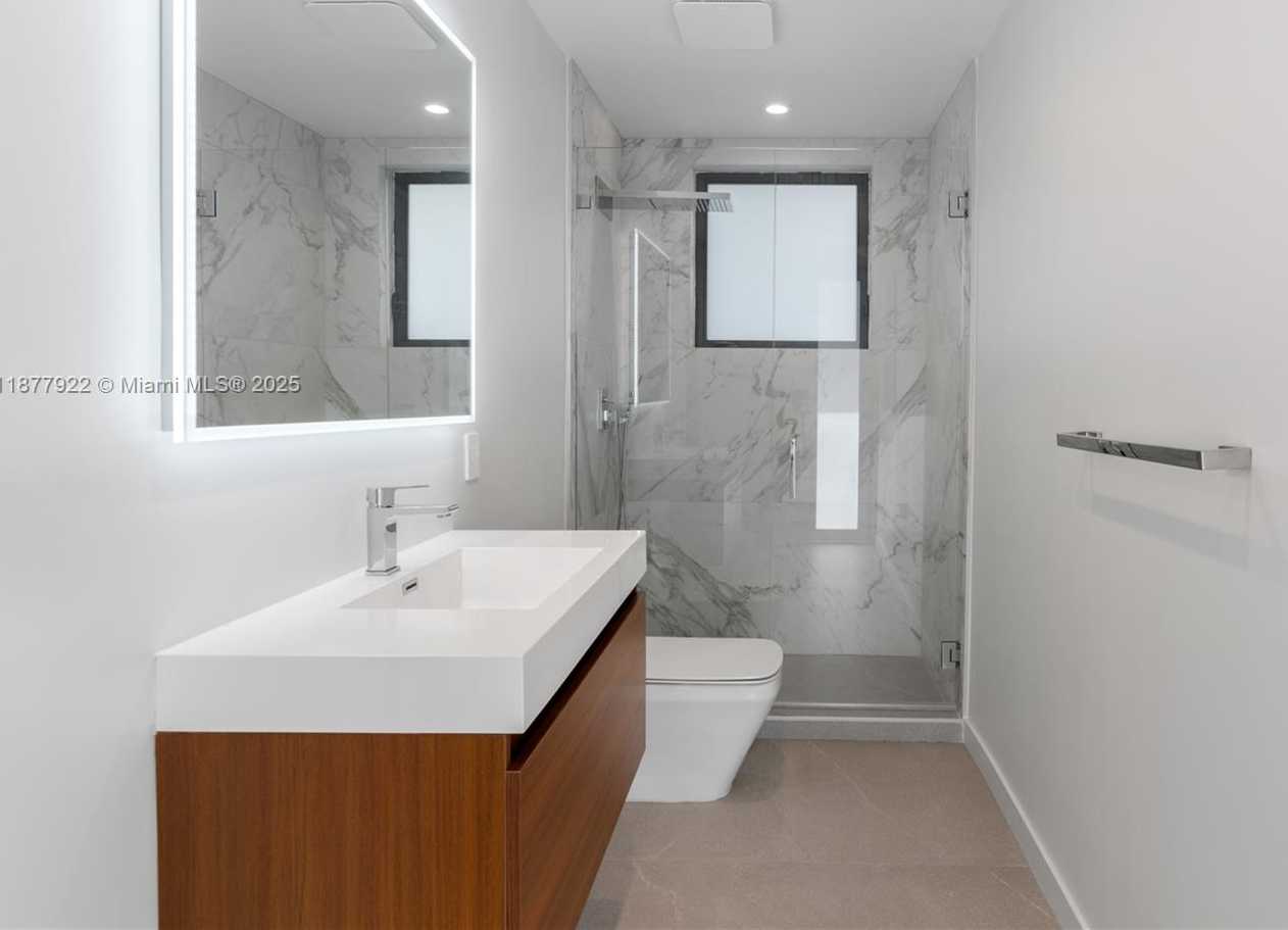 Small Image of 325 CAMPANA AVE, Coral Gables Number 36