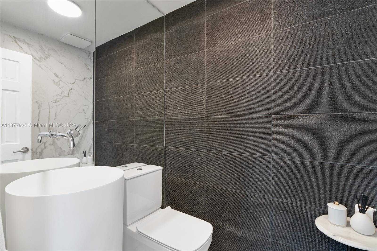 Small Image of 325 CAMPANA AVE, Coral Gables Number 39