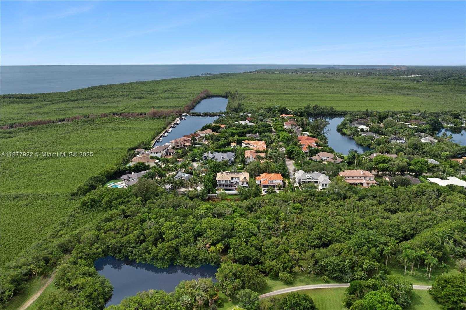 Small Image of 325 CAMPANA AVE, Coral Gables Number 53