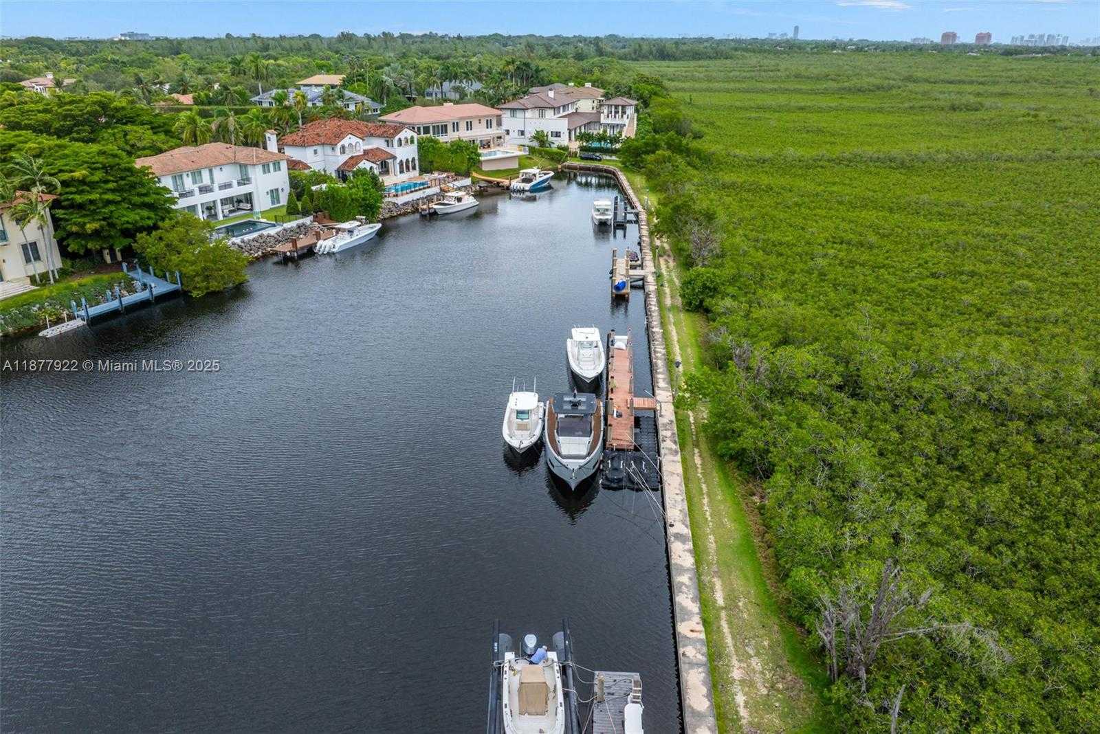 Small Image of 325 CAMPANA AVE, Coral Gables Number 62