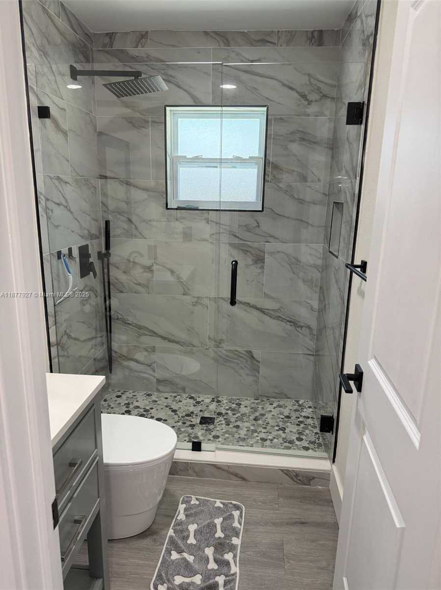 Small Image of 3985 PROCTOR RD, Sarasota Number 20