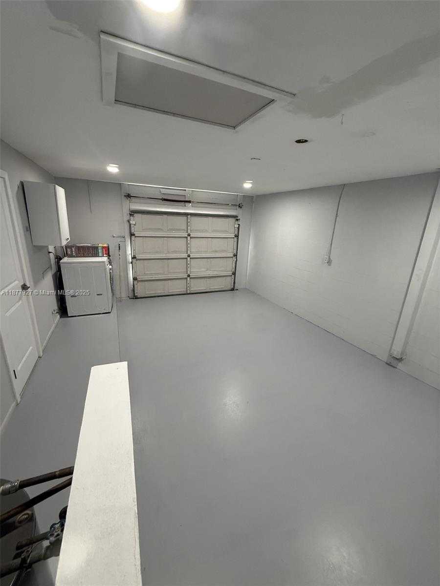 Small Image of 3985 PROCTOR RD, Sarasota Number 25