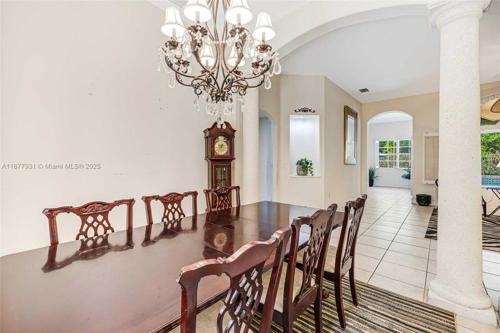 Small Image of 16002 SOUTH WEST 84TH CT, Palmetto Bay Number 14