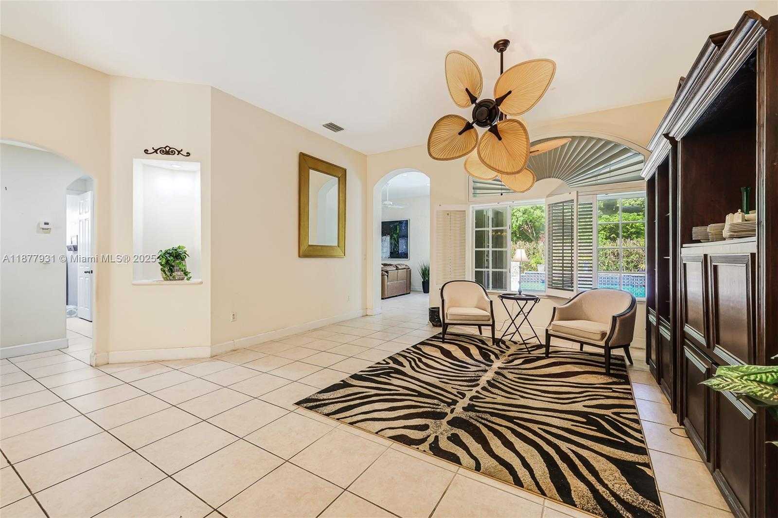 Small Image of 16002 SOUTH WEST 84TH CT, Palmetto Bay Number 15