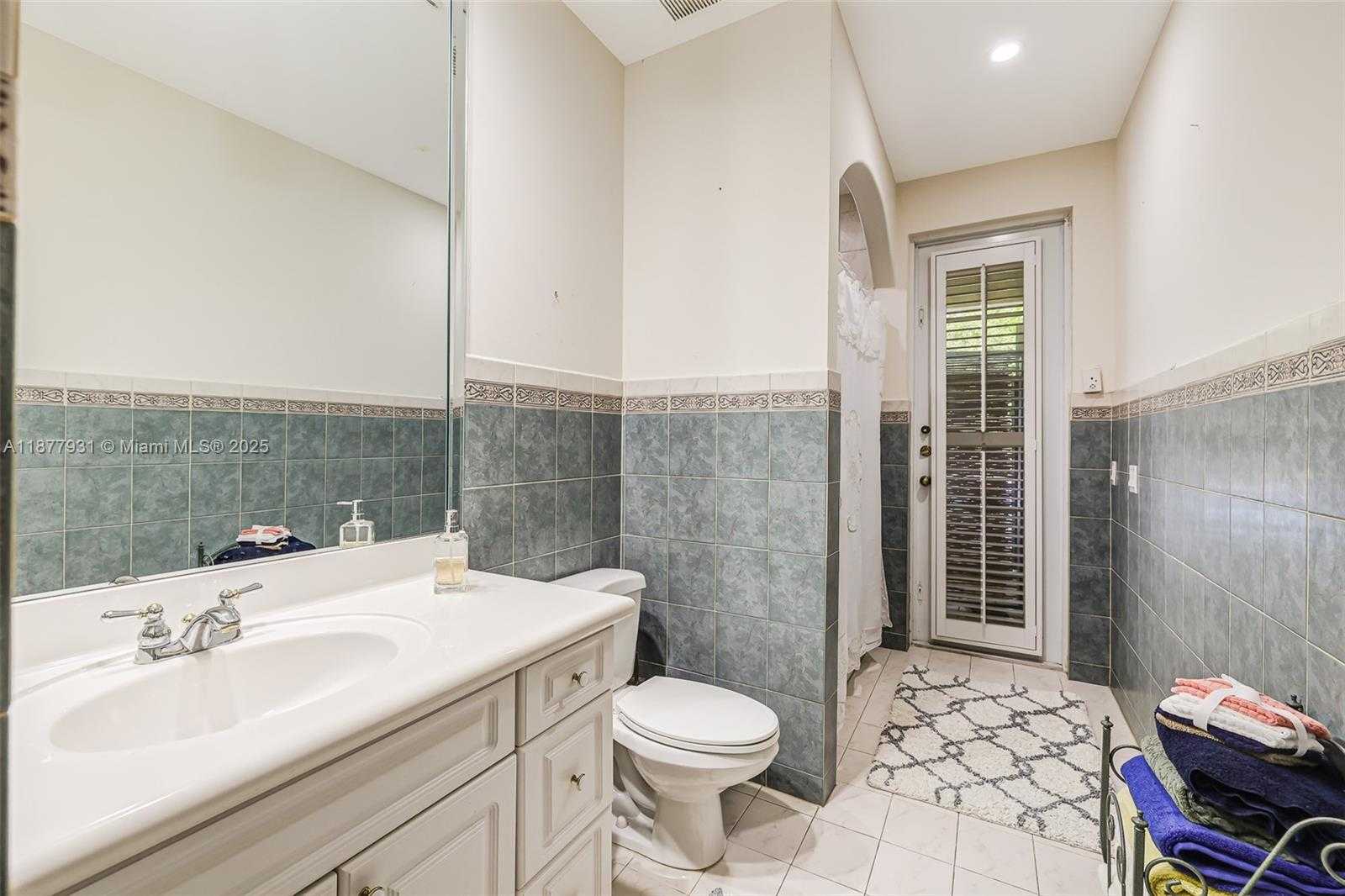 Small Image of 16002 SOUTH WEST 84TH CT, Palmetto Bay Number 17