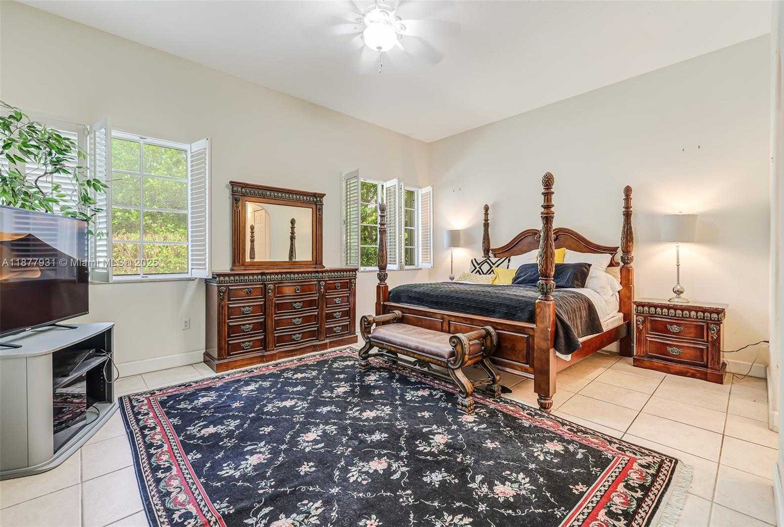 Small Image of 16002 SOUTH WEST 84TH CT, Palmetto Bay Number 20