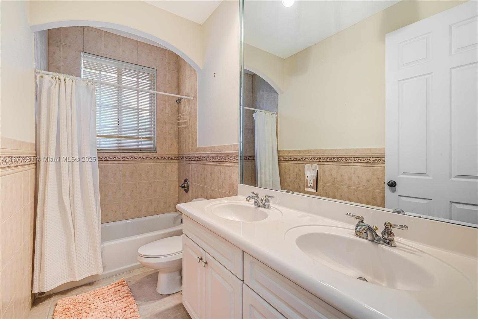 Small Image of 16002 SOUTH WEST 84TH CT, Palmetto Bay Number 34