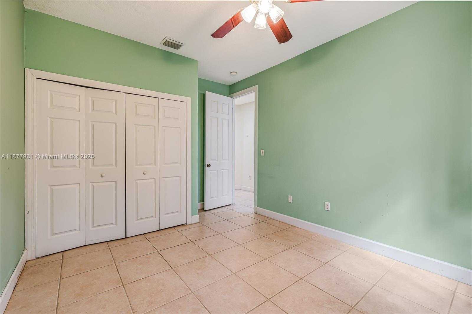 Small Image of 16002 SOUTH WEST 84TH CT, Palmetto Bay Number 38