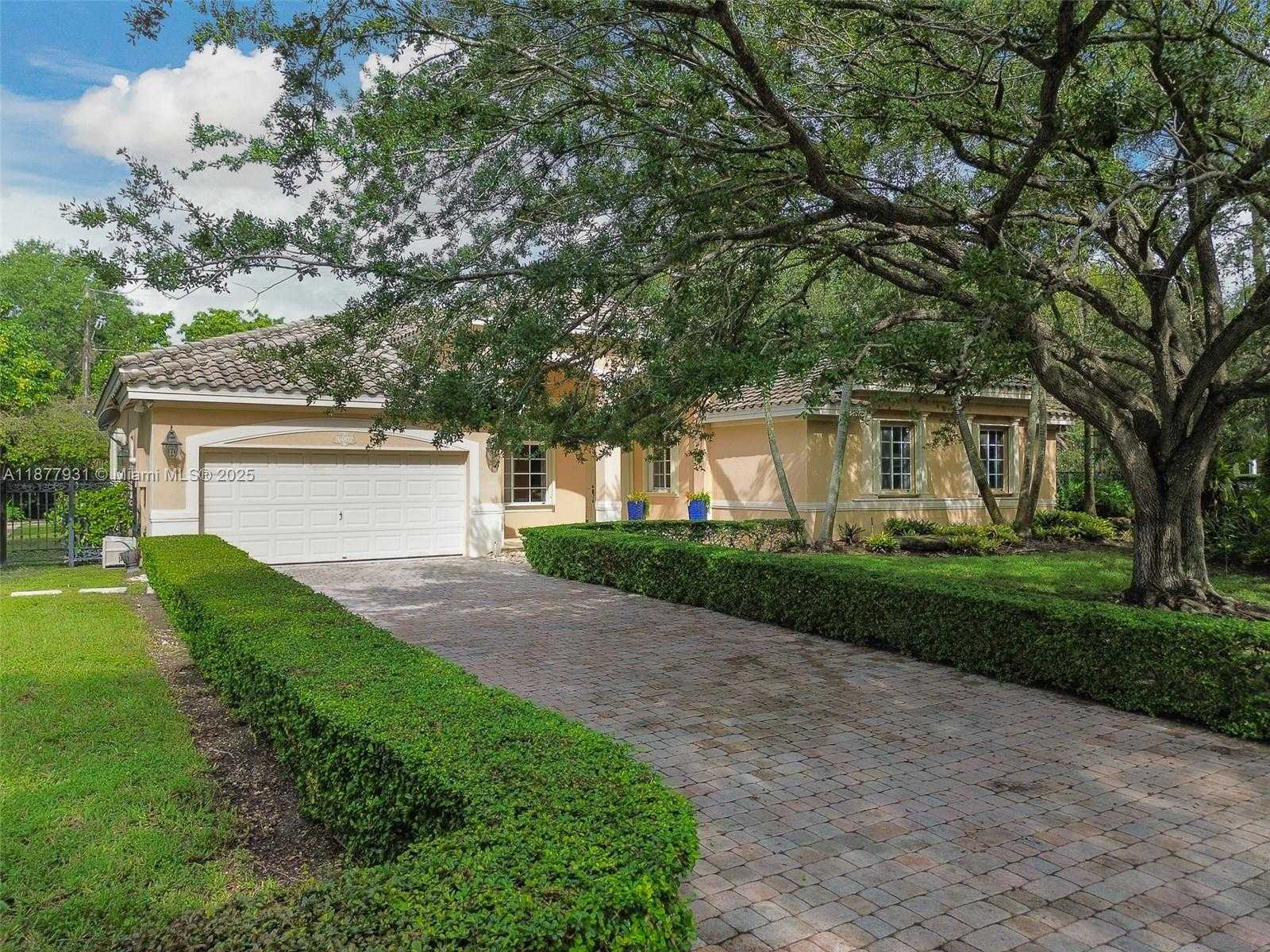 Small Image of 16002 SOUTH WEST 84TH CT, Palmetto Bay Number 5