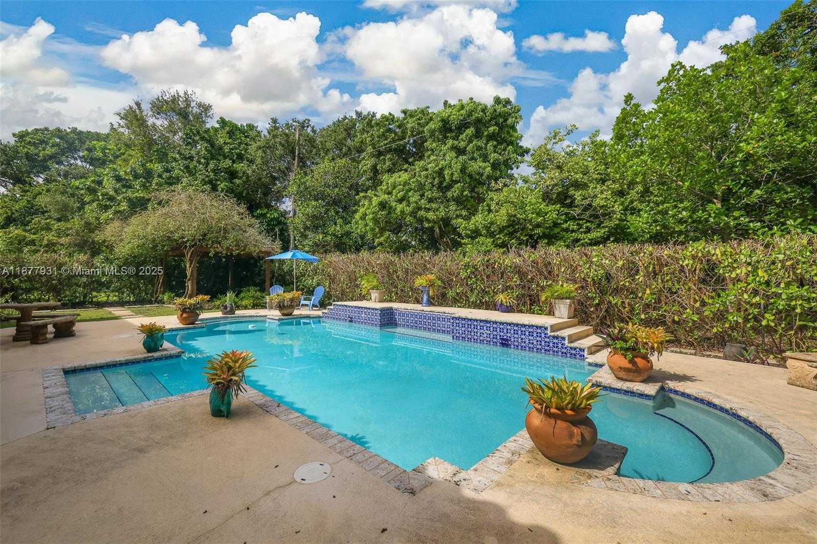 Small Image of 16002 SOUTH WEST 84TH CT, Palmetto Bay Number 54