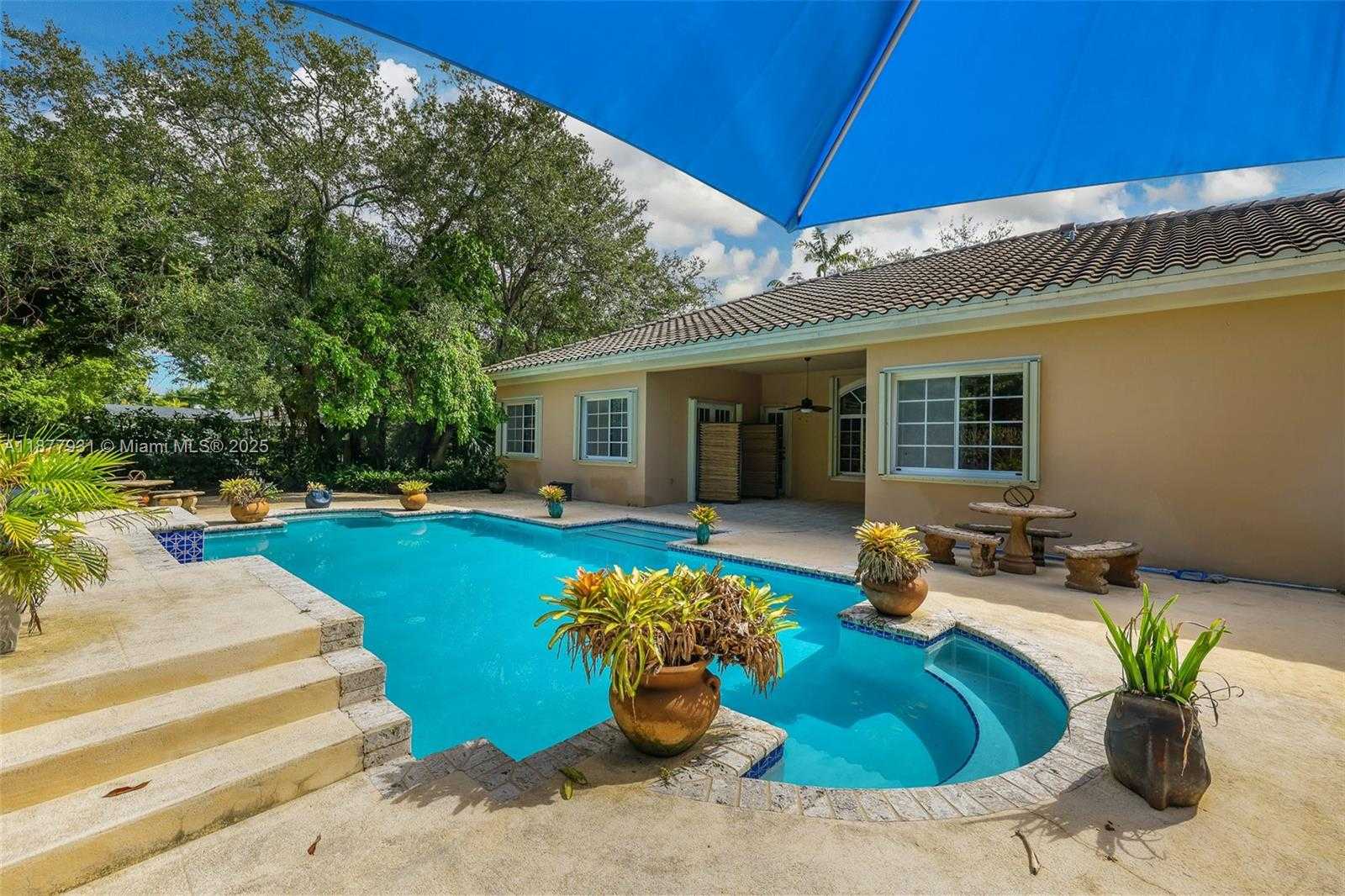 Small Image of 16002 SOUTH WEST 84TH CT, Palmetto Bay Number 56